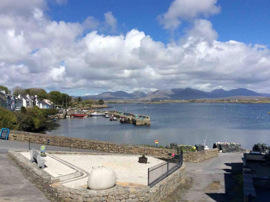 Roundstone Retreats Abbys Cottage Exteriör bild